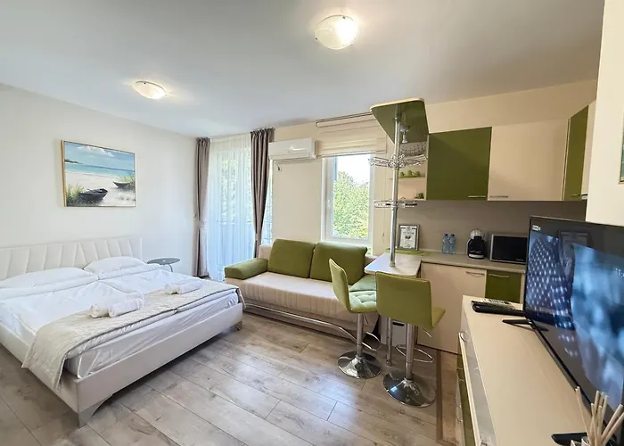 Апартамент Marina Равда